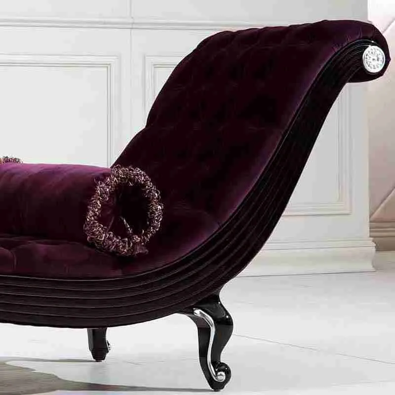Tufted S-Curve Velvet Chaise Lounge: Hollywood Regency Recamier detail view – Accent Chairs design for Living Room Collection