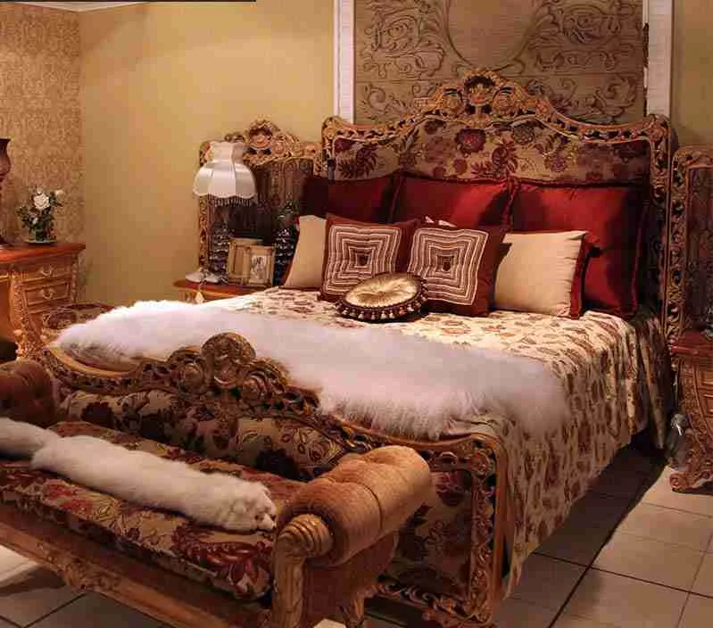 Luxury queen antique bed
