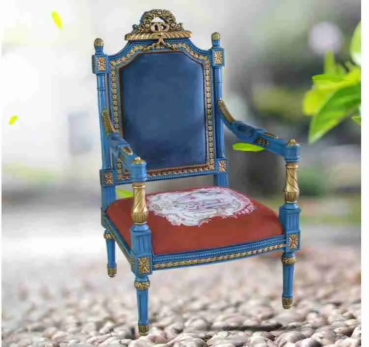 Empire Heirloom Child&rsquo;s Armchair