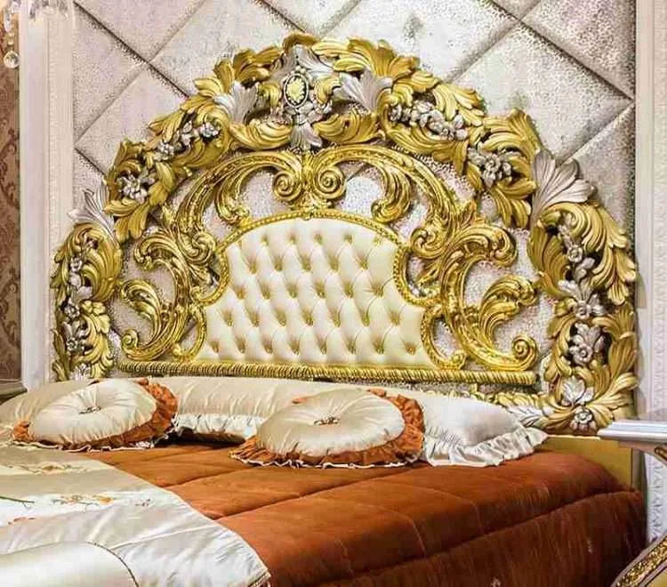 Luxury upholstered queen bed - Image 3
