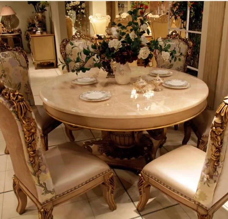 Luxury gold sofa with wooden carving - Image 10