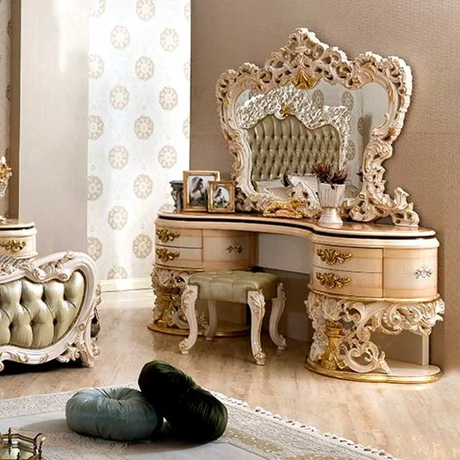 Elegant Victorian Dressing Tables with Mirrors