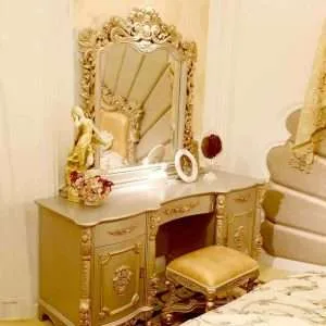 Elegant Vintage Gold Vanity Tables for Your Home