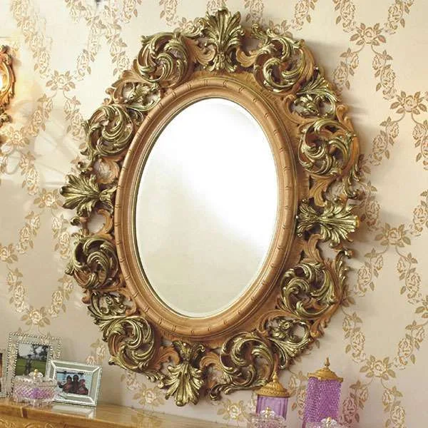 Vintage Royal Makeup Table: Timeless Elegance for Your Vanity - Image 3