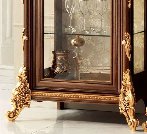 Classic tv stand and display cabinet - Image 3