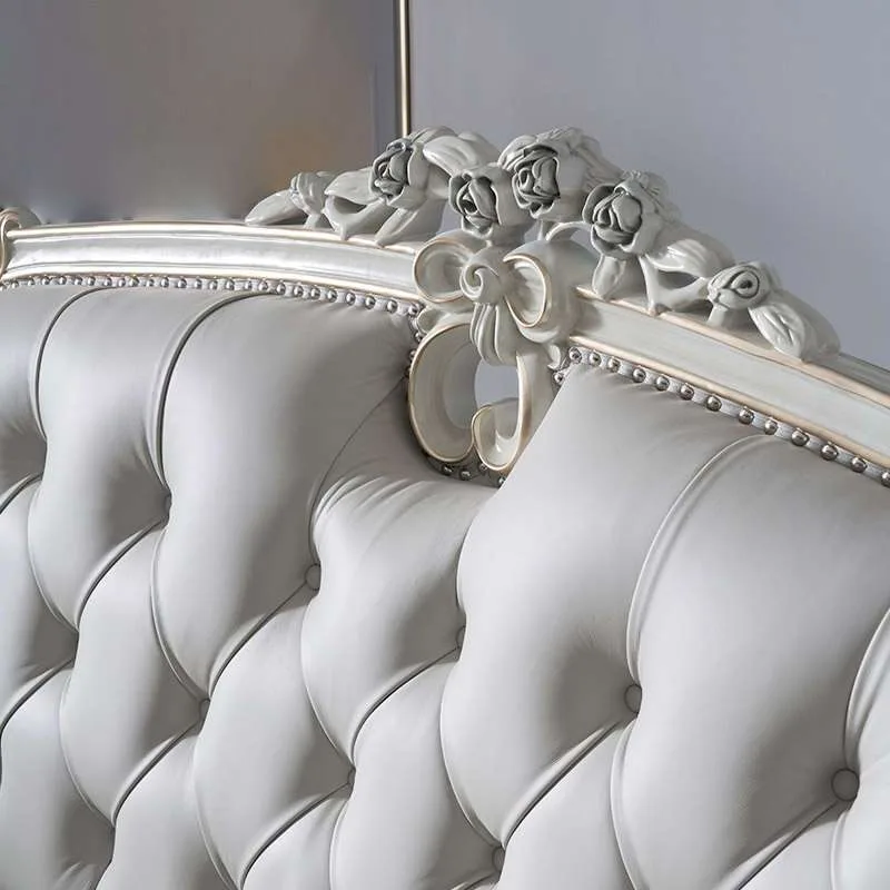 Neoclassical Silver-Tipped Sofa with Ribbon Bow Cresting craftsmanship close-up – Sofas & Couchs design
