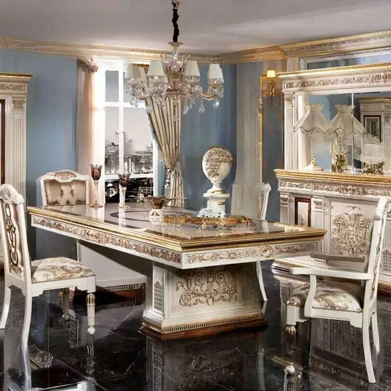 Neoclassical Gold Leaf Dining Table with Acanthus Carvings