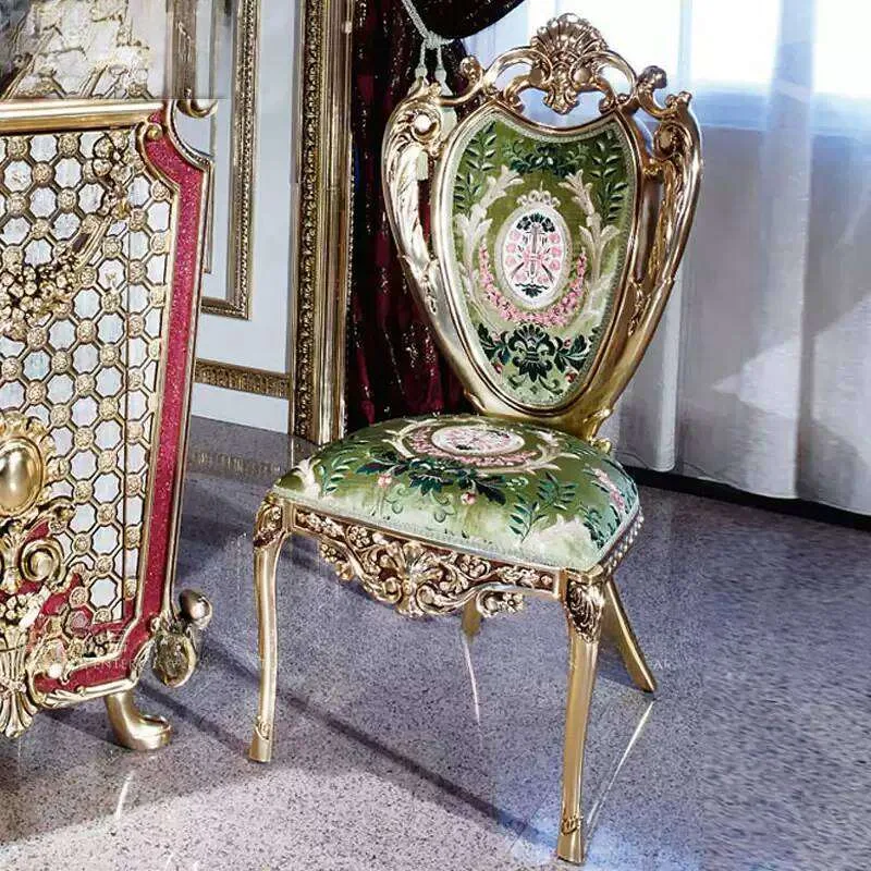 Rococo Revival Gold Leaf Dining Suite with Acanthus Cresting craftsmanship close-up – Dining tables design