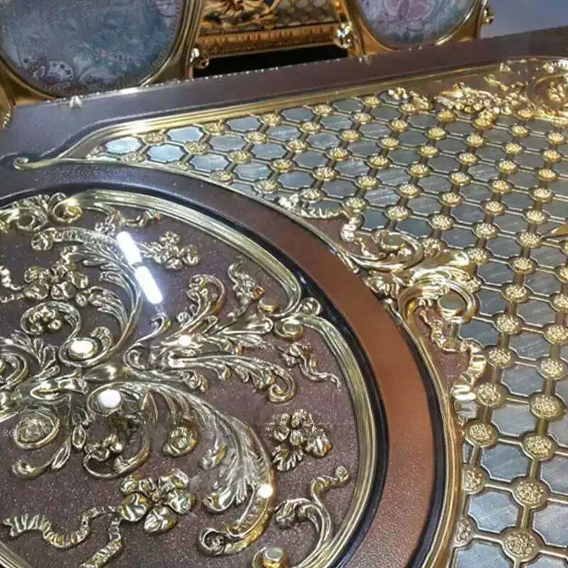 Rococo Revival Gold Leaf Dining Suite with Acanthus Cresting material texture – Dining tables design